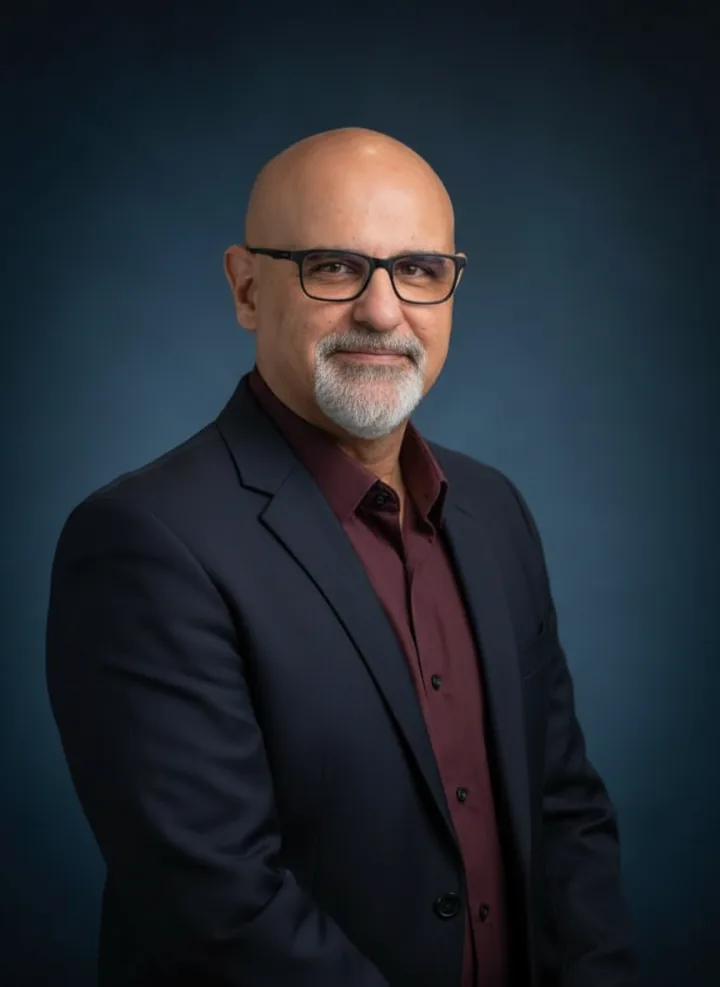 Corporate headshot: LinkedIn